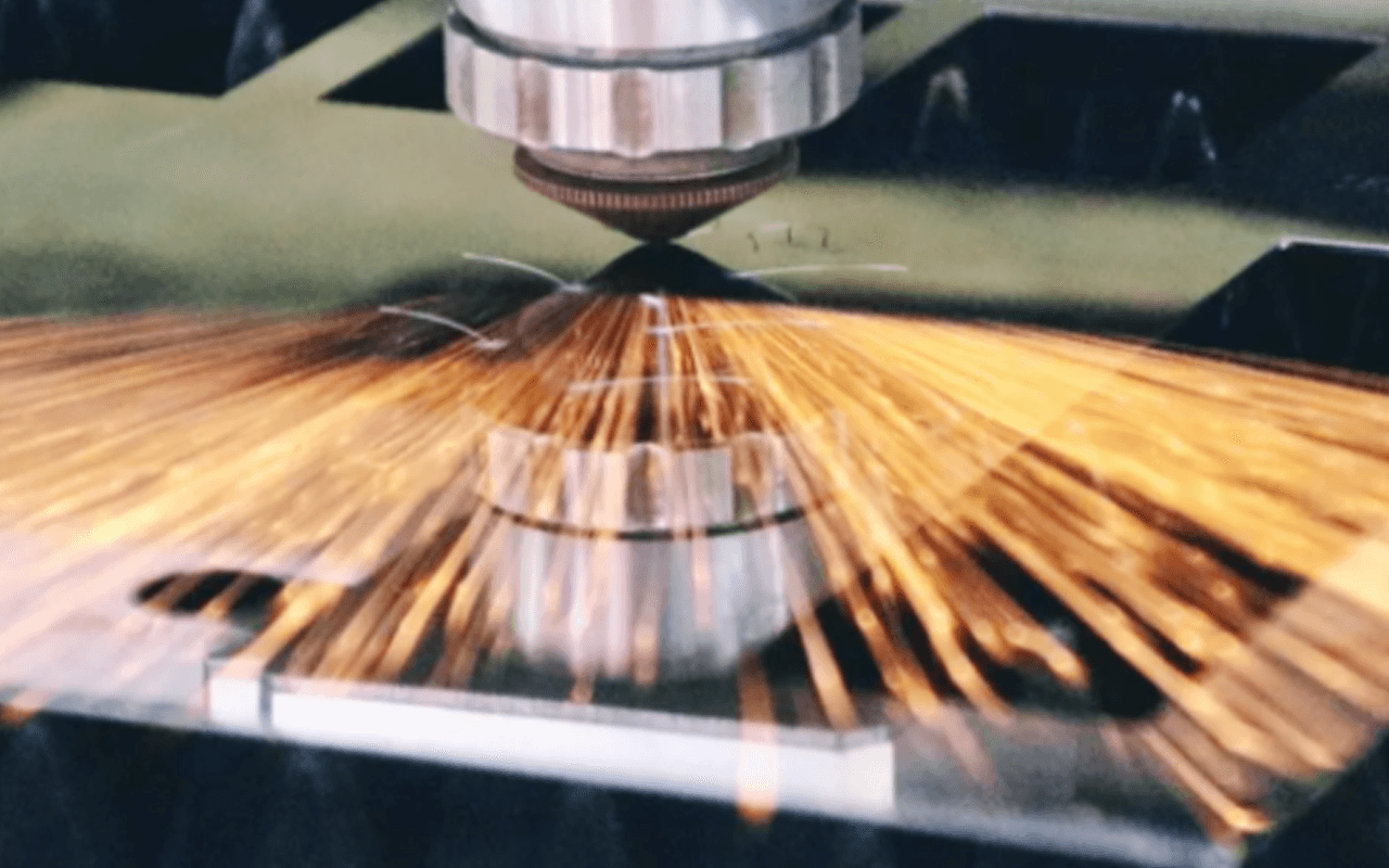 Влияние металлической лазерной резки скорости резки машины на качество резки
